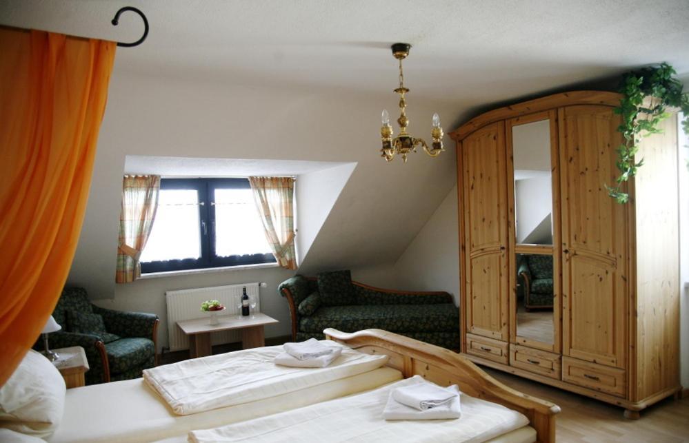 Hotel Am Markt Kleinblittersdorf Eksteriør bilde